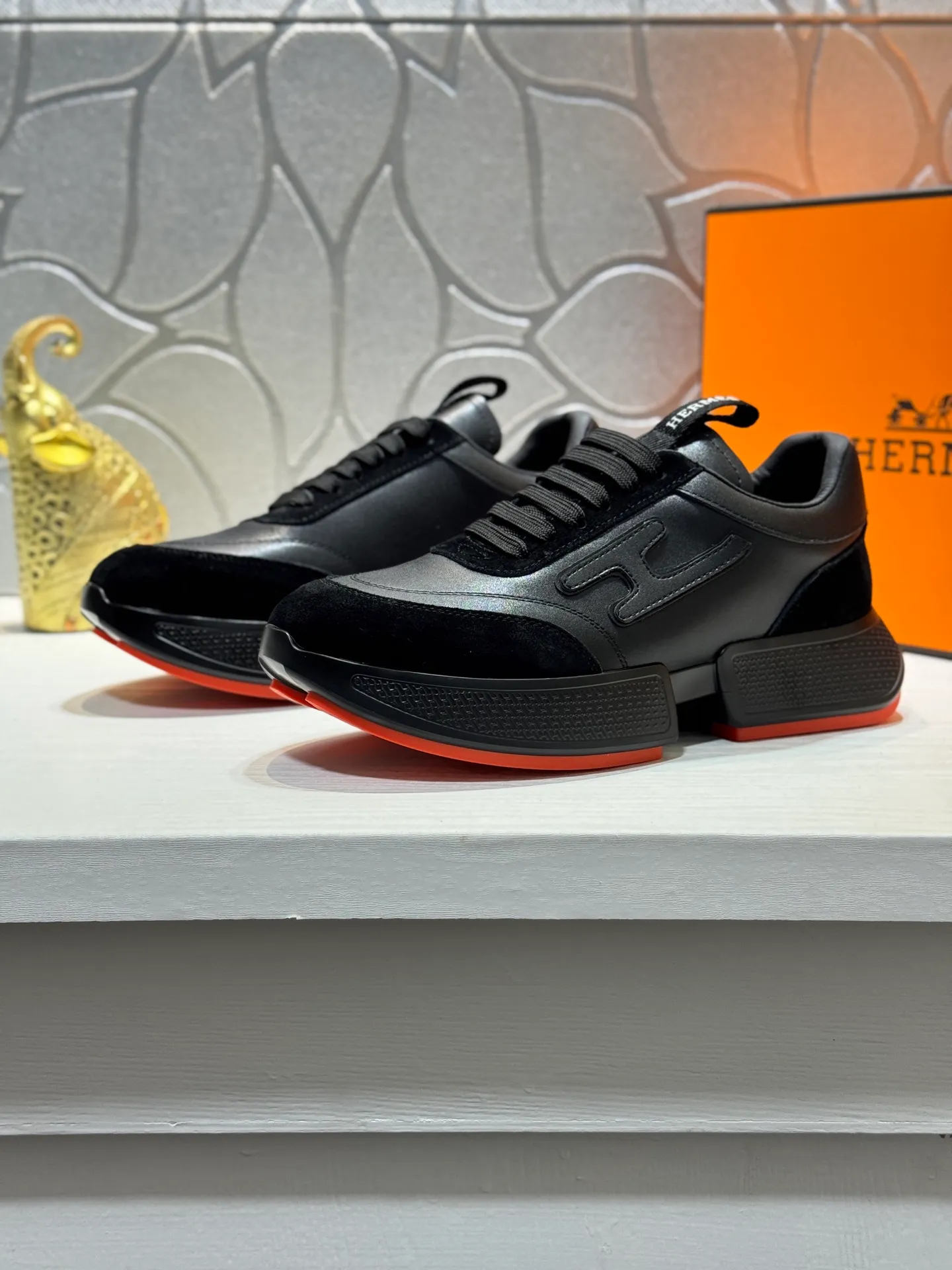 Men's shoes 💰480【New style】🪷🪷Top quality goods🇮🇹🇮🇹New style "Hermès" Hermès top purchasing agent🔍🔍New products from men's counter The upper is made of cowhide leather ~ Sole: The original factory's exclusive movable molded foam outsole, light ~ super comfortable, original factory follow-up goods, 🔍🔍 high quality, can be entered and exited the counter at will, multiple colors are available, welcome to compare Size: 38-44 (45. Customized